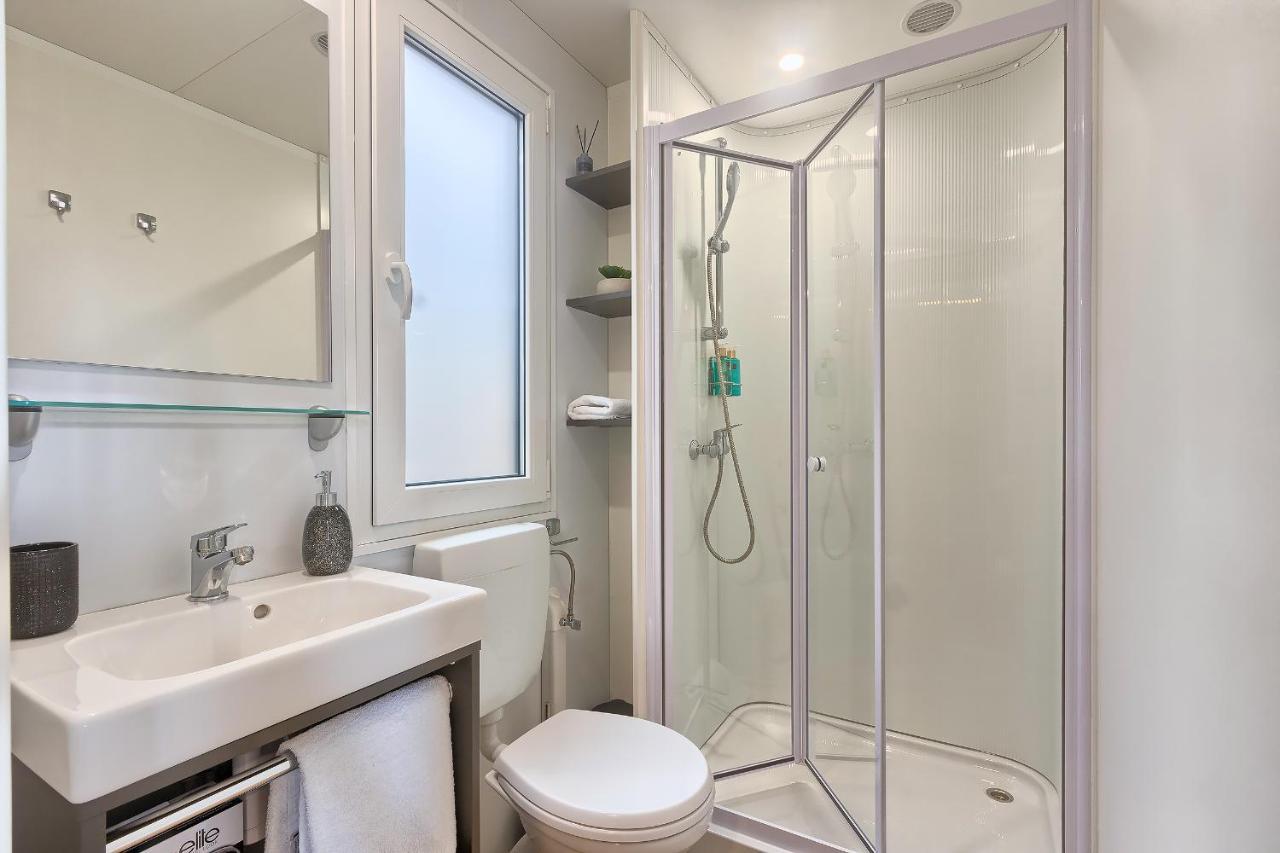 Total Escape Mobile Home Nera Camp Porton Biondi Rovinj Exterior foto